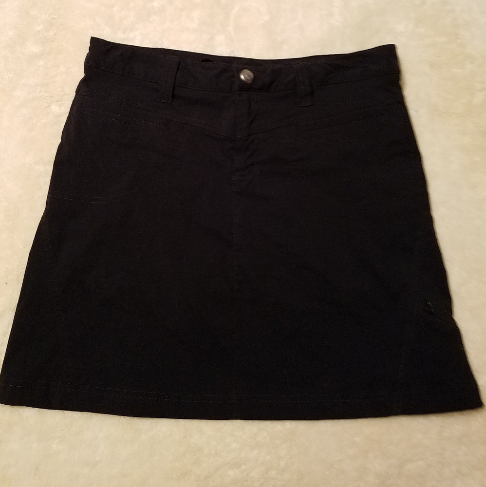 Athleta Black Skorts size 8 Women's